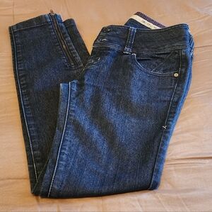 DKNY Jeans